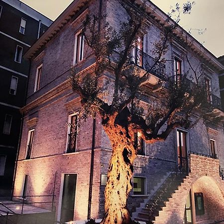 B&B Palazzo Storico Di Nicola Пескара Экстерьер фото