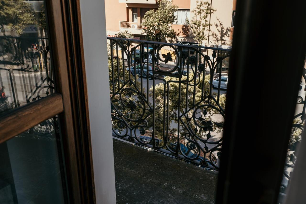 B&B Palazzo Storico Di Nicola Пескара Экстерьер фото